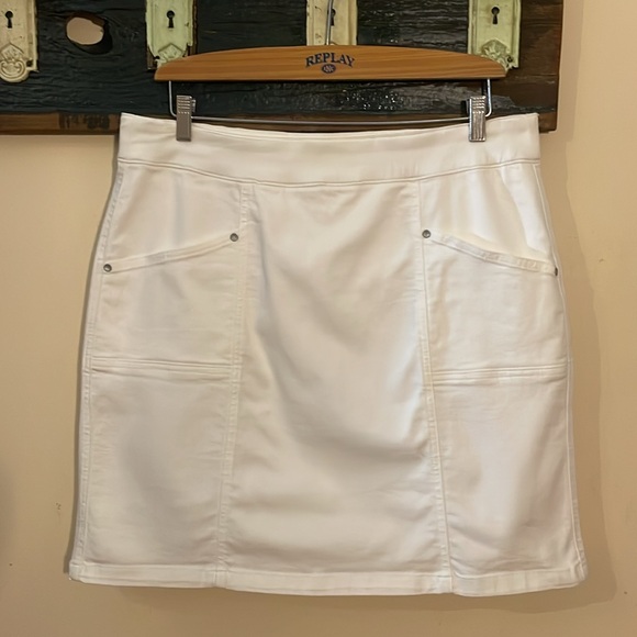 Jag Jeans White Denim Roadtrip Pull On Skort - Picture 4 of 16